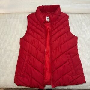 GAP Women's Vibrant Red Quilted Vest